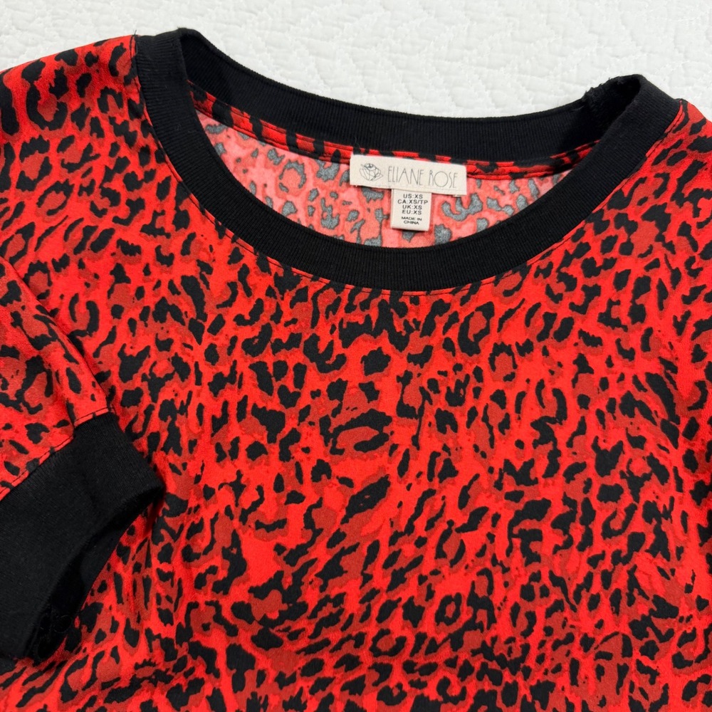 Eliane Rose Top Women XS‎ Red Leopard Animal Print Edgy Ribbed Trim EUC